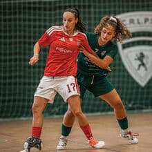<![CDATA[ Benfica derrotado pelo Leões de Porto Salvo na final feminina de futsal do Oeiras Valley Cup ]]>