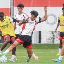 <![CDATA[ Aumenta a intensidade no Seixal: Benfica com pouco descanso e treinos bidiários à vista ]]>