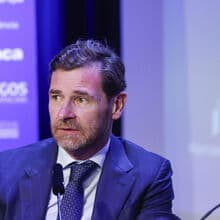 <![CDATA[ Villas-Boas deixa elogios à Seleção mas faz reparo: «É altura de repensar, se calhar de irem menos à praia...» ]]>