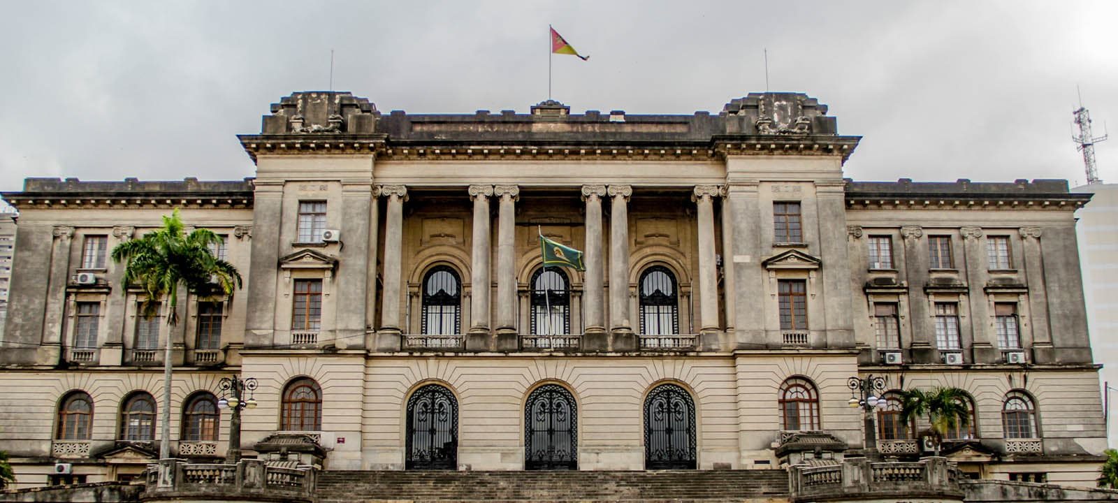 Empresários de KaMavota denunciam extorsões por parte de agentes do Conselho Municipal de Maputo